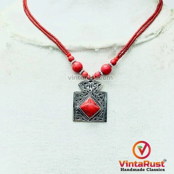 Beaded Pendant Necklace, Handmade Light Weight Necklace, Beaded Chain Pendant - Picture 1 of 5